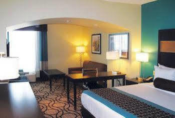 Hotel La Quinta By Wyndham 3*